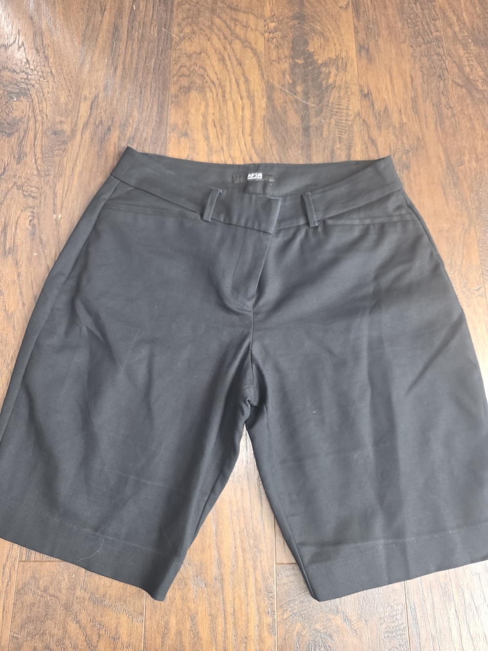Black Women's Stretch Bermuda Shorts